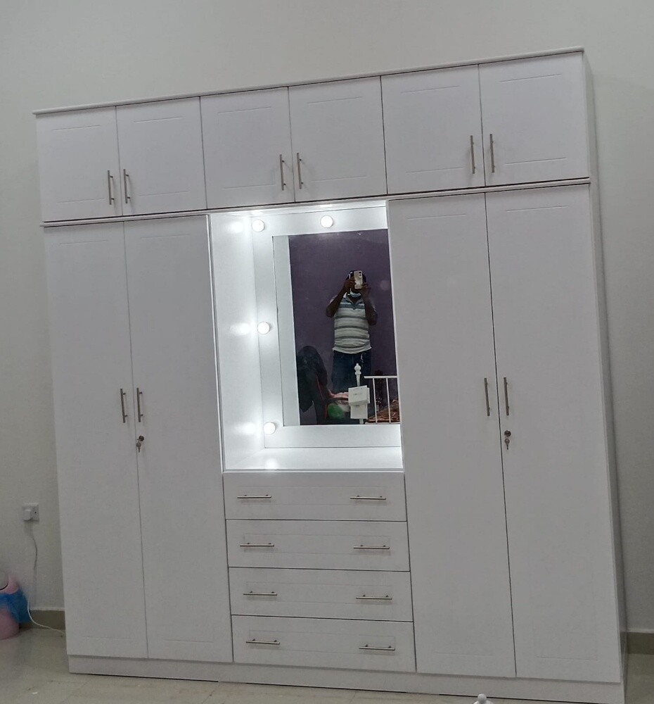 Doha furniture item sale - 17