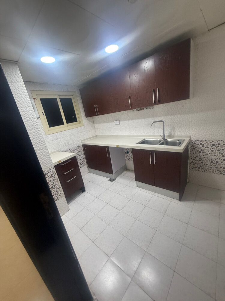 2bhk in bin mahmoud in bulding - 2