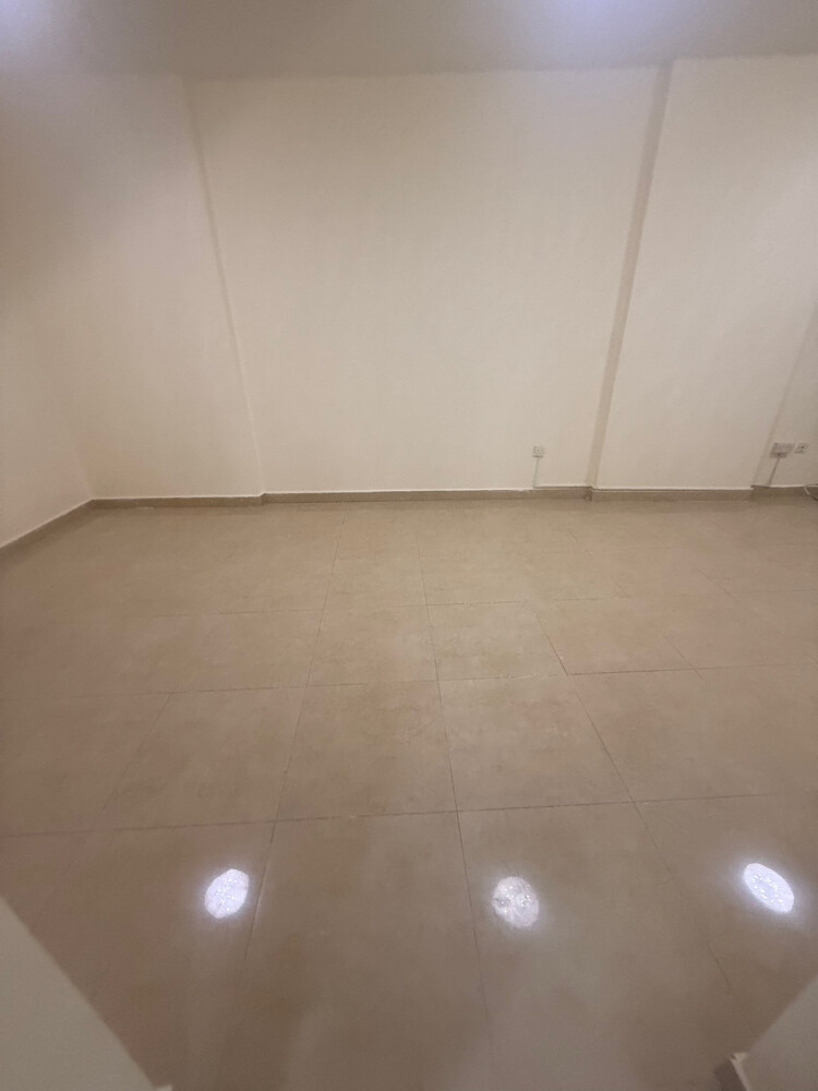 2bhk in bin mahmoud in bulding - 5