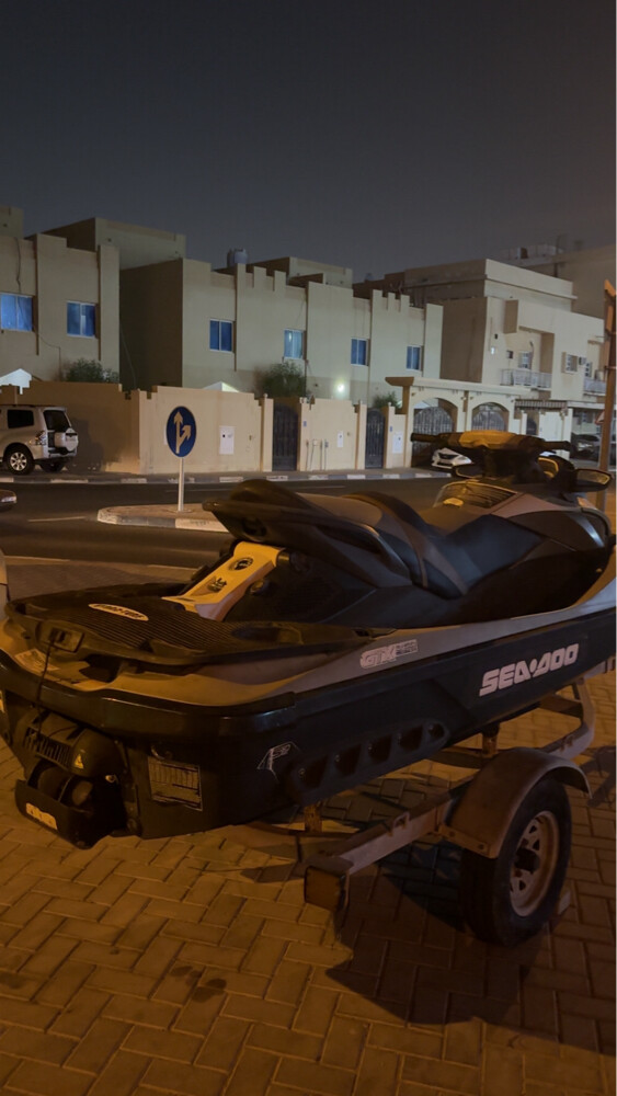 مصطفي  - 1
