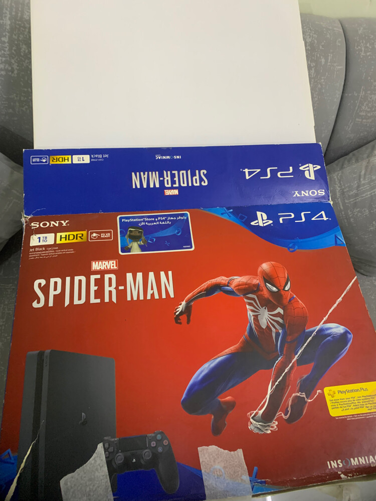 PS4 for sale 1 tb everything - 5