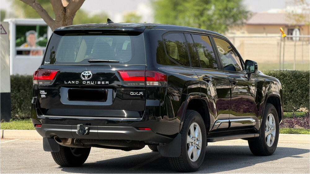 Land Cruiser GXR  - 4