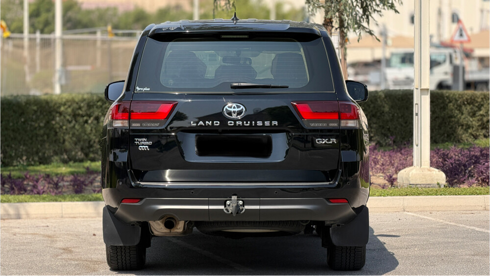 Land Cruiser GXR  - 5