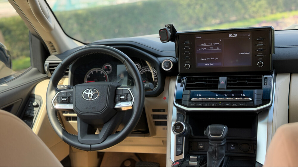 Land Cruiser GXR  - 12