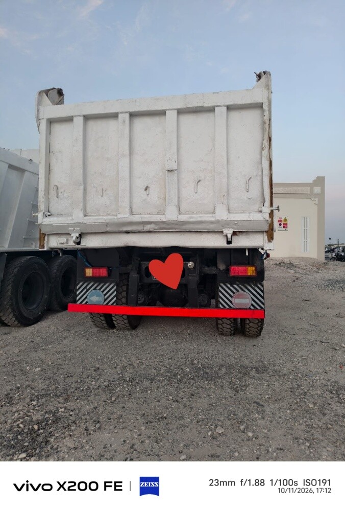 Tata Dump truck - 3