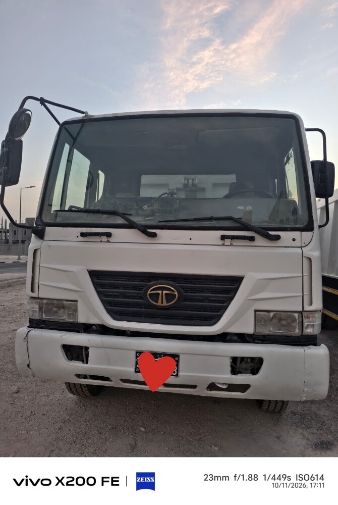 Tata Dump truck - 1