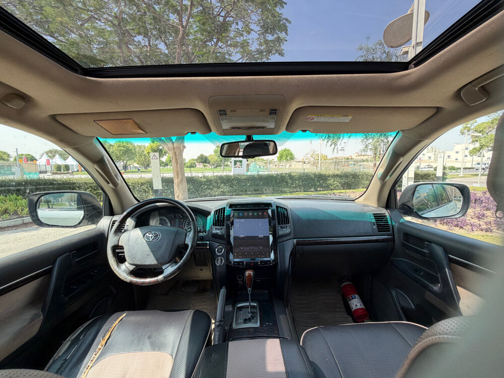 Toyota Land Cruiser GX - 12