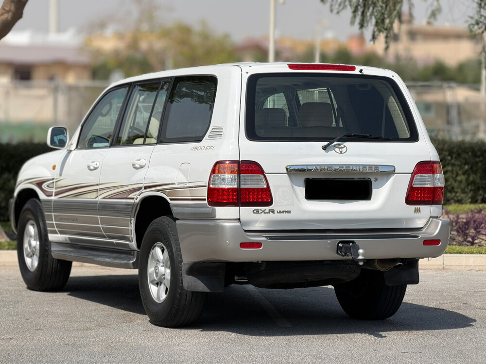 Toyota Land Cruiser GXR  - 6