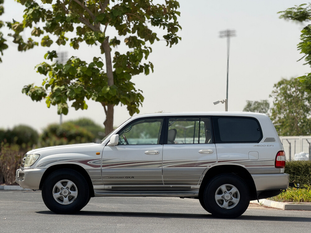 Toyota Land Cruiser GXR  - 7