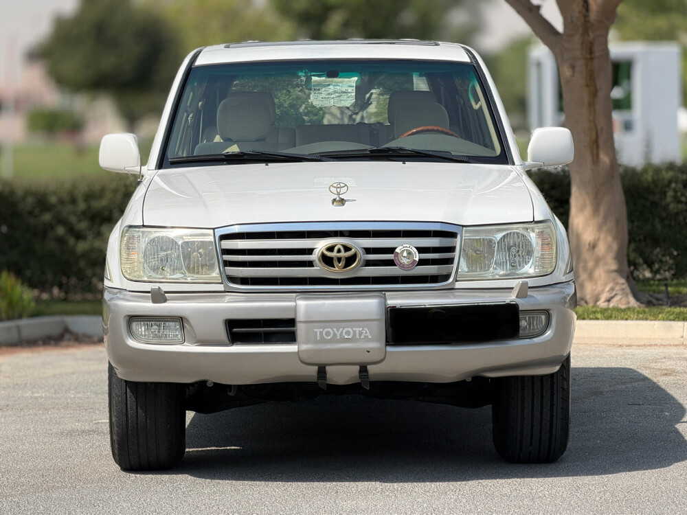 Toyota Land Cruiser GXR  - 2