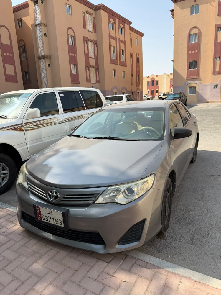 Toyota Camry 2012 for sale family u - 5
