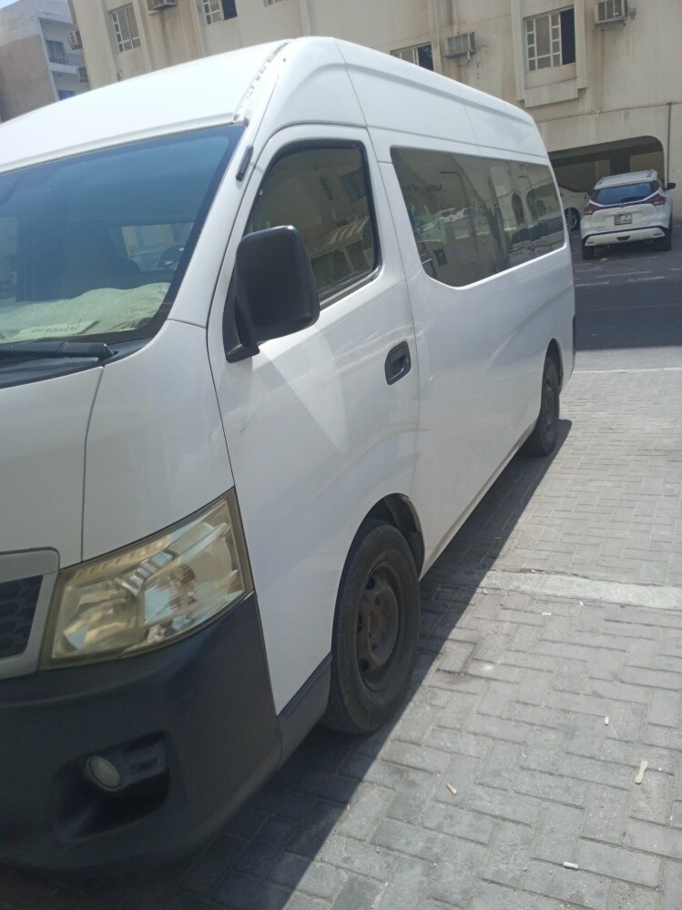 باص نيسان - 2