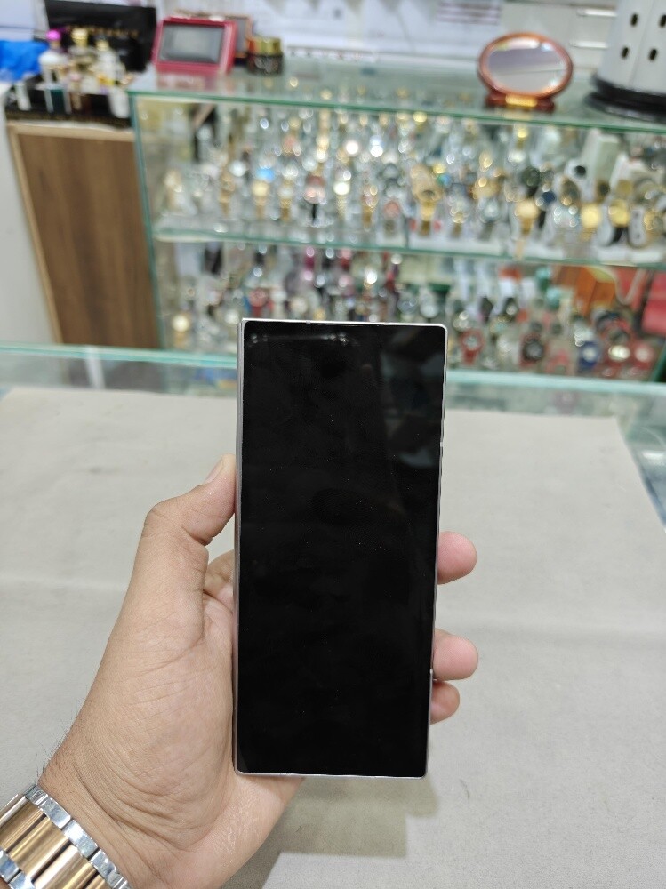Samsung Galaxy Z Fold8 | - 4