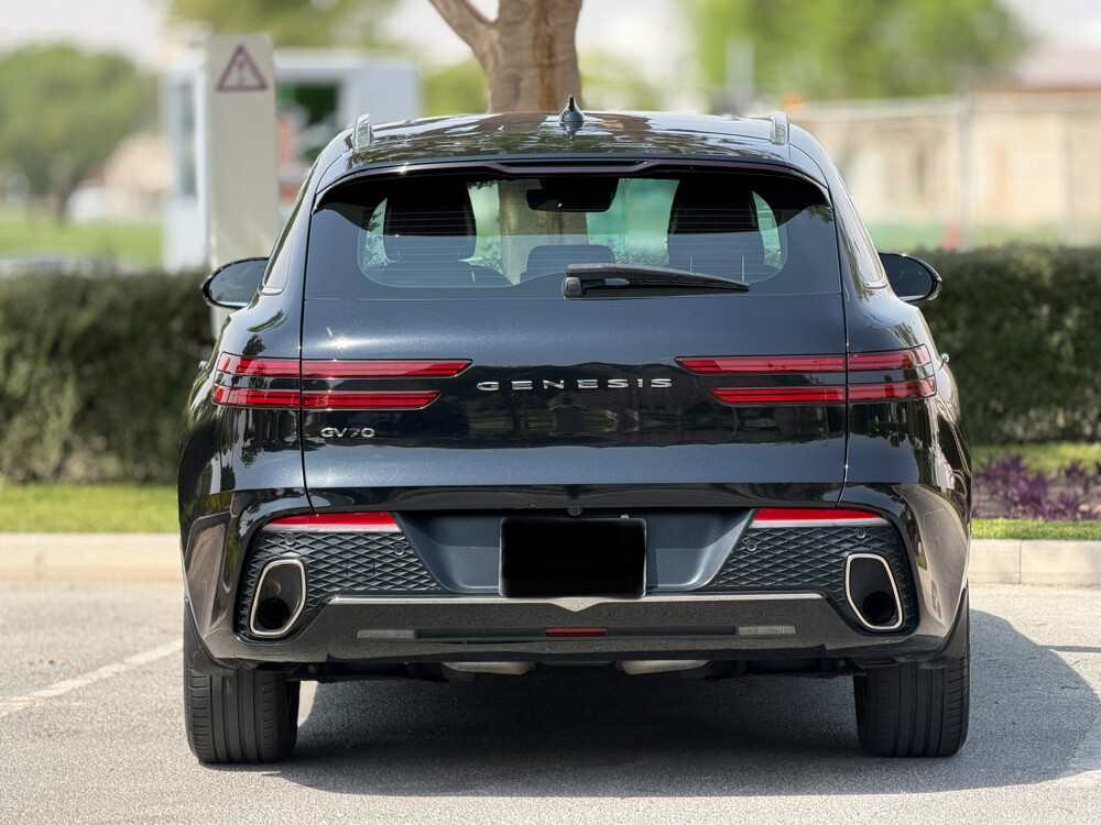 Genesis GV 70 - 6