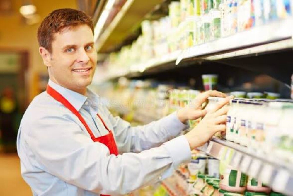 Salesman housekeeping Waiter - 1