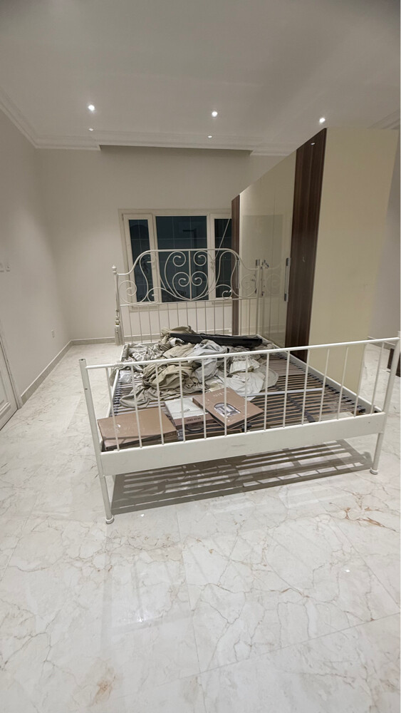 اثاث بحالة جيده جدا - 5