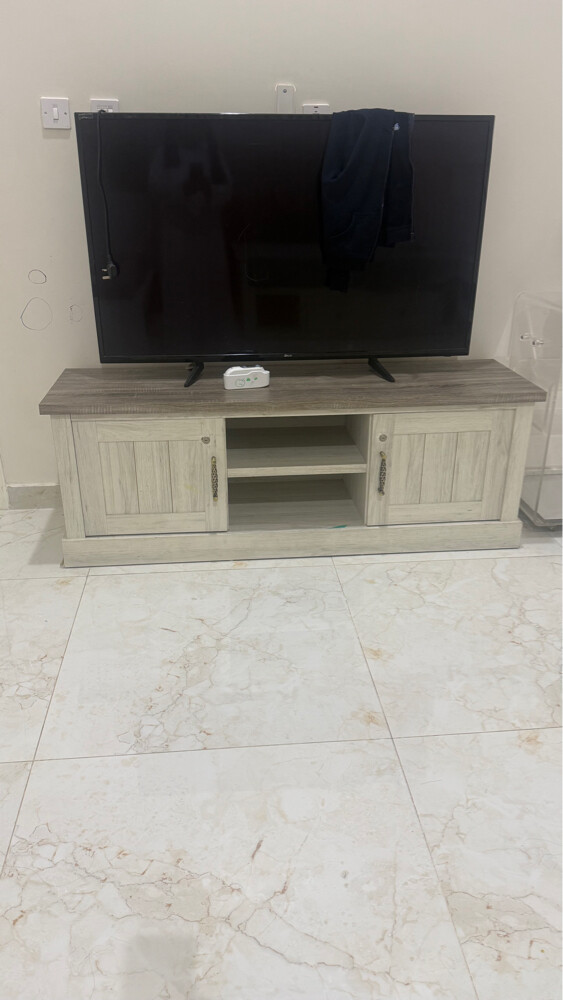 اثاث بحالة جيده جدا - 1