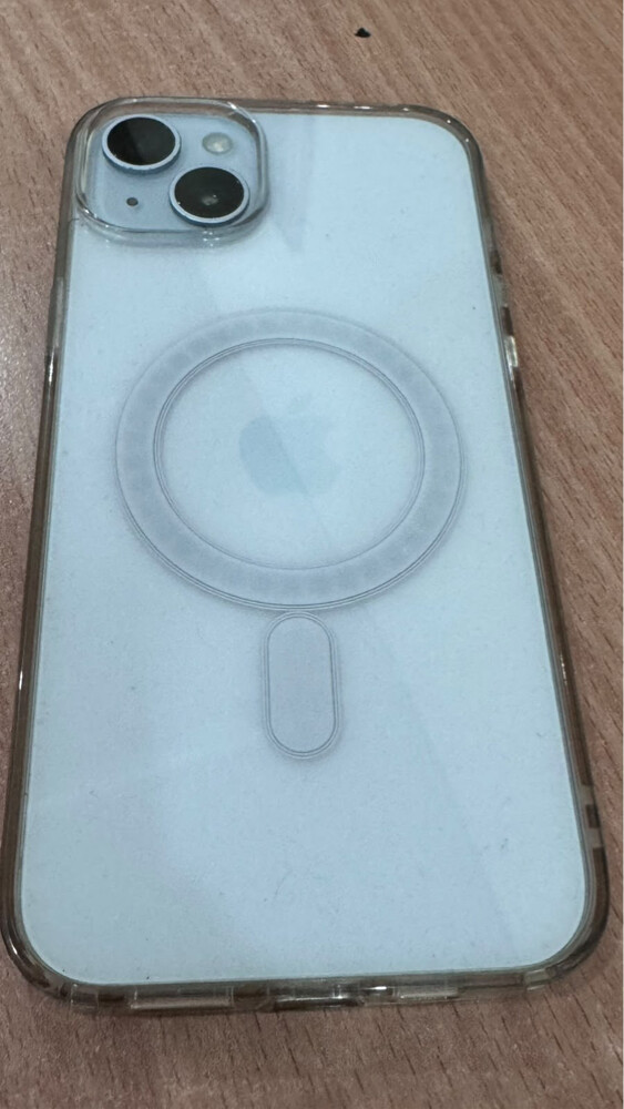 iPhone 15 + - 1