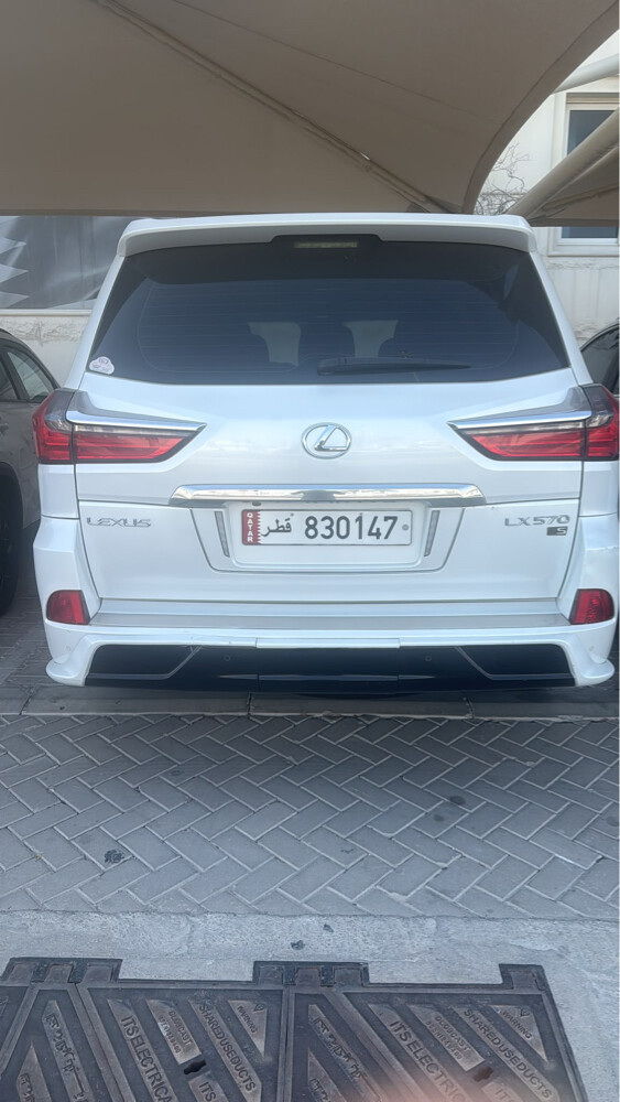 Lexus 570 - 3