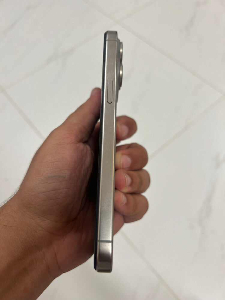 iPhone 15 Pro Max - 3