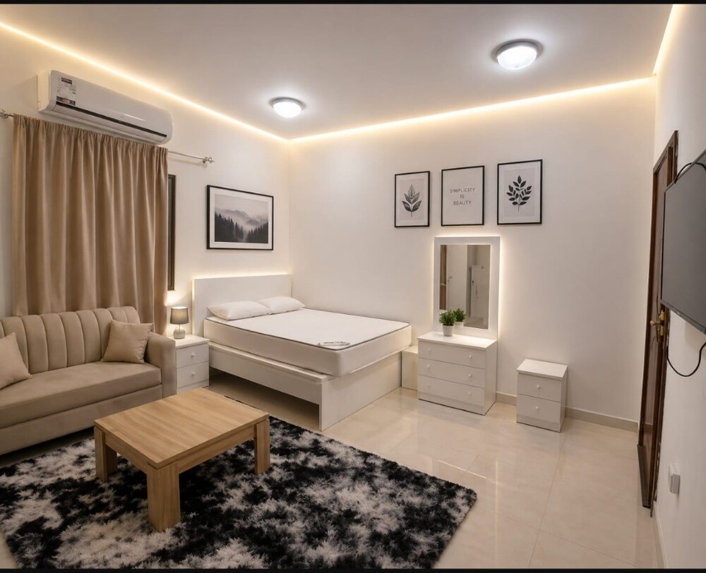 ستوديو نظيف جدا غير مفروش2300دحيل - 2