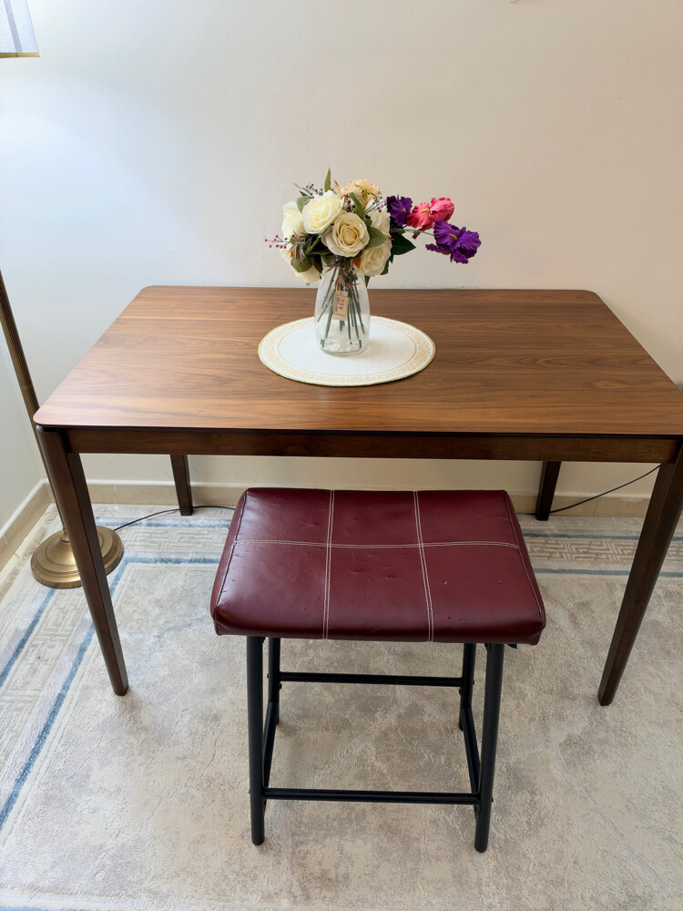 DINING TABLE + 1 CHAIR  - 2