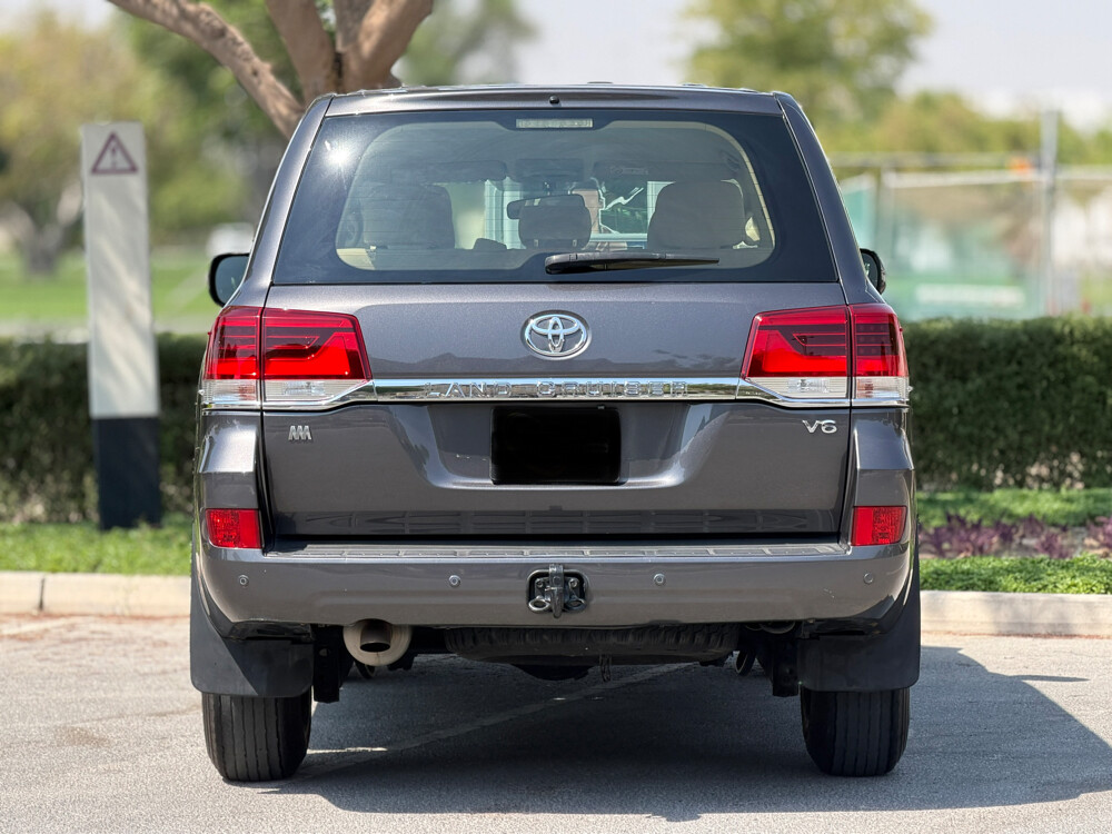Toyota Land Cruiser GX - 5