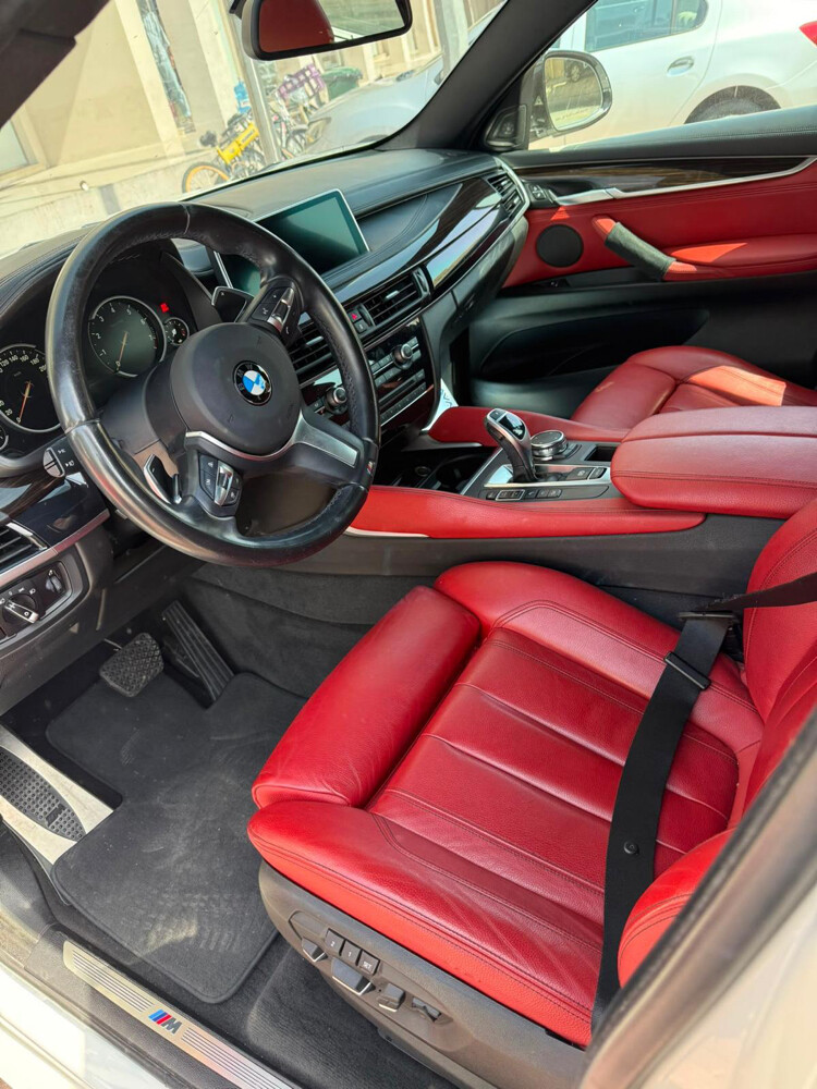 BMW X6 xDrive50i - 7