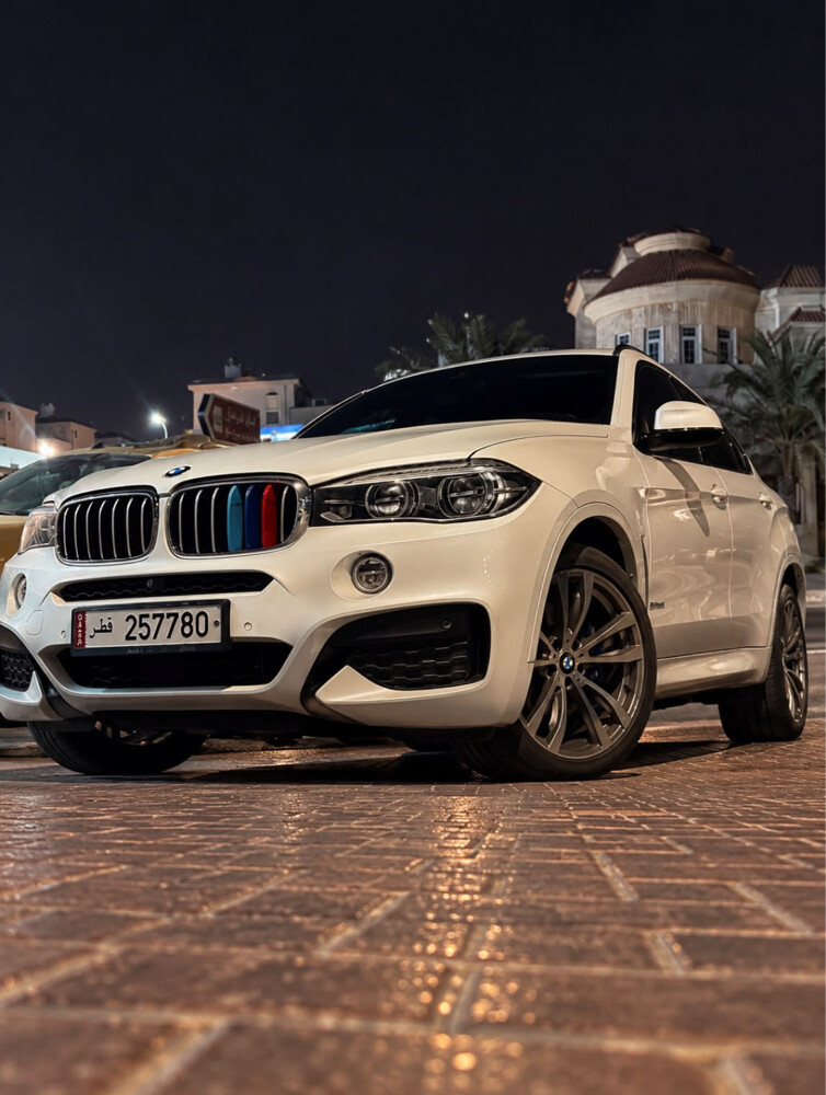 BMW X6 xDrive50i - 1