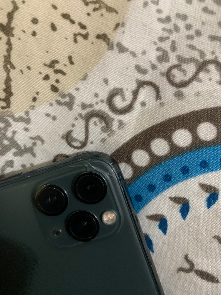 iPhone 11 Pro Max - 4
