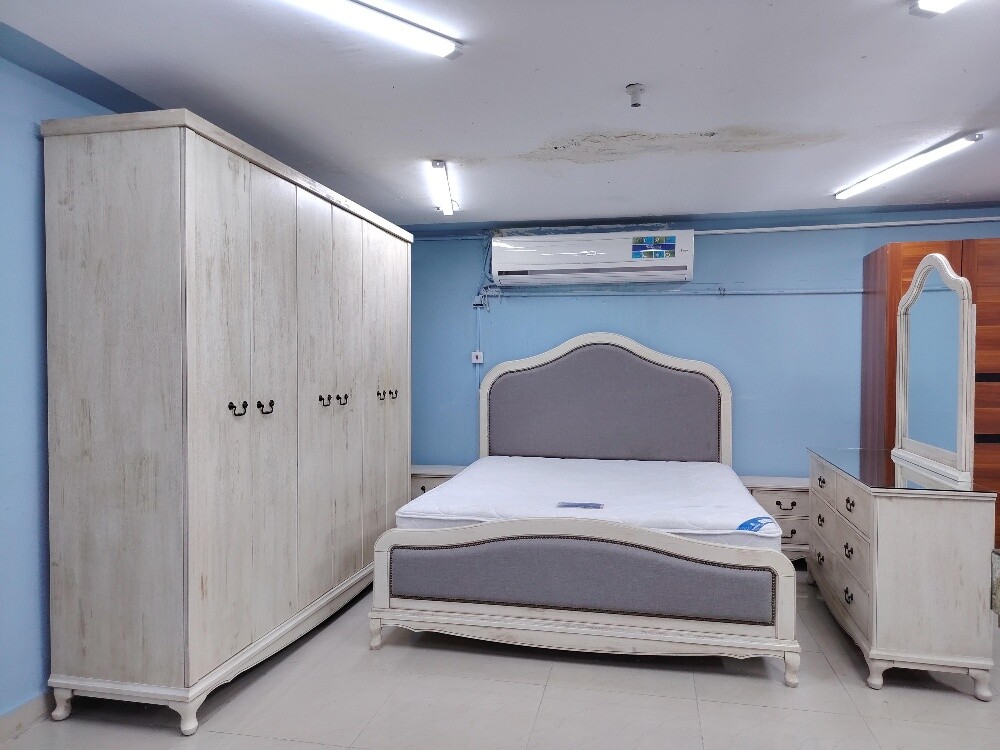 Bad room sat - 2