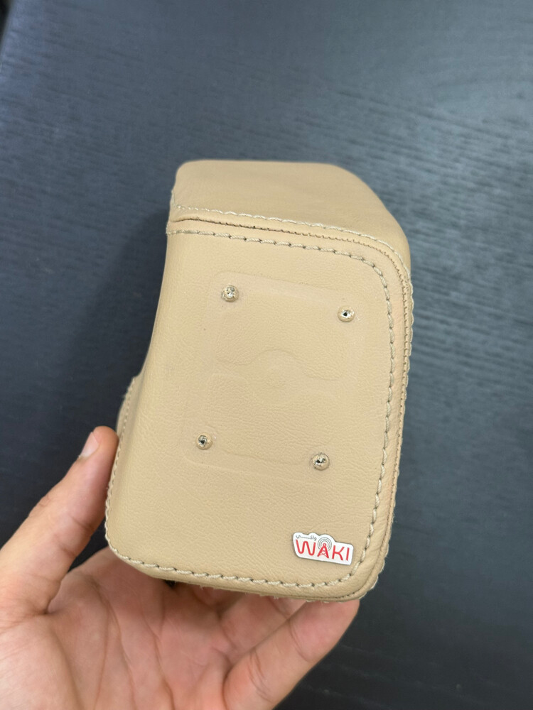 Waki leather holder  - 1