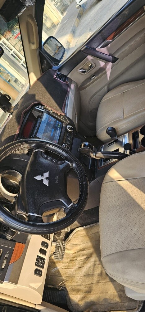 Mitsubishi Pajero 2008. 3.5 - 3