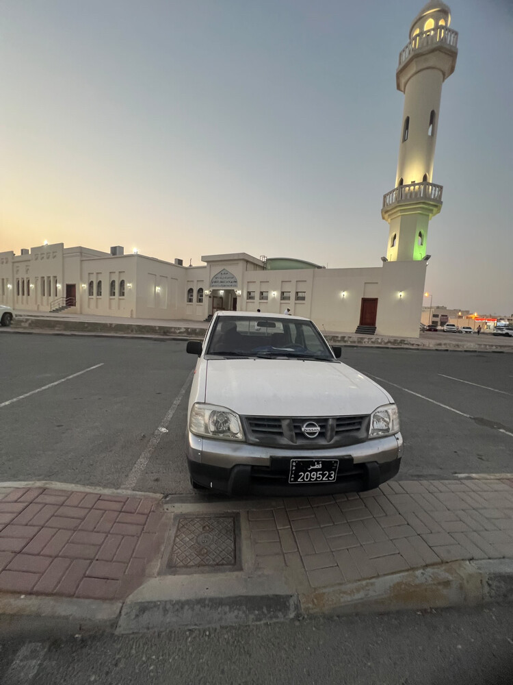 Nissan pickup  - 2