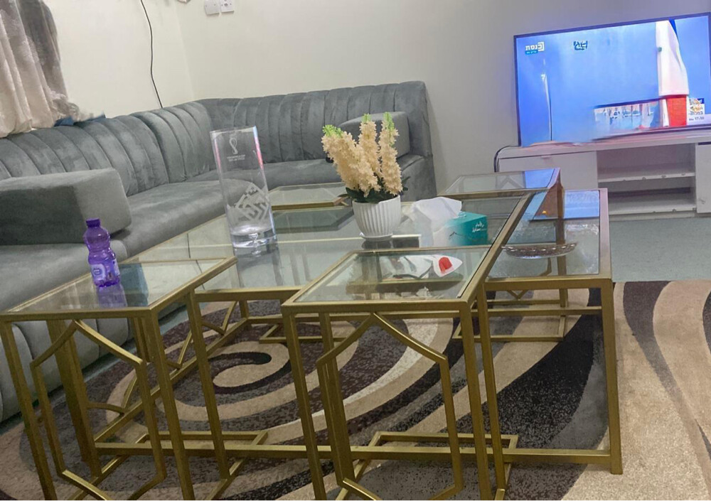 مجلس كامل للبيع – طقم كنب مع طاول - 2