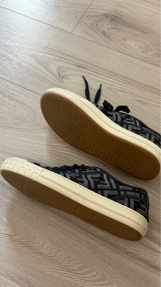Fendi sneakers - 3