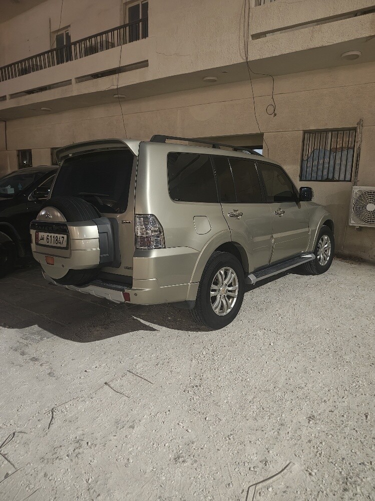 Mitsubishi Pajero 3.8L V6 - 6