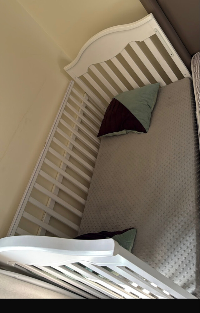 baby bed with matress - 1