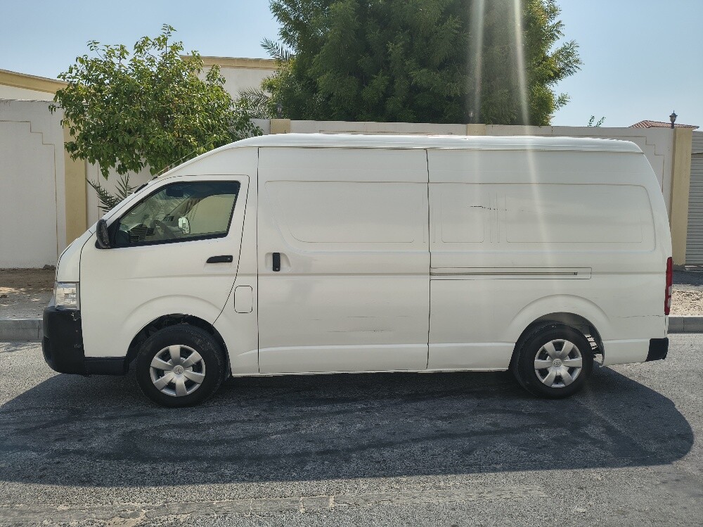 hiace high roof - 1