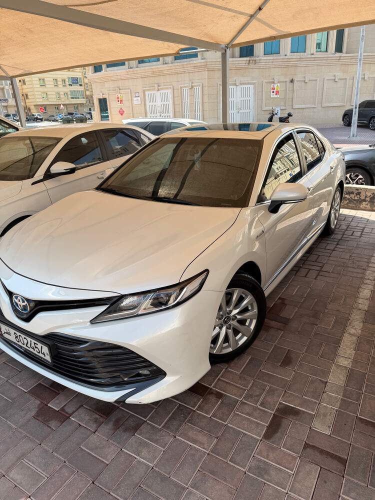 Toyota Camry 2019 Hybrid - 1
