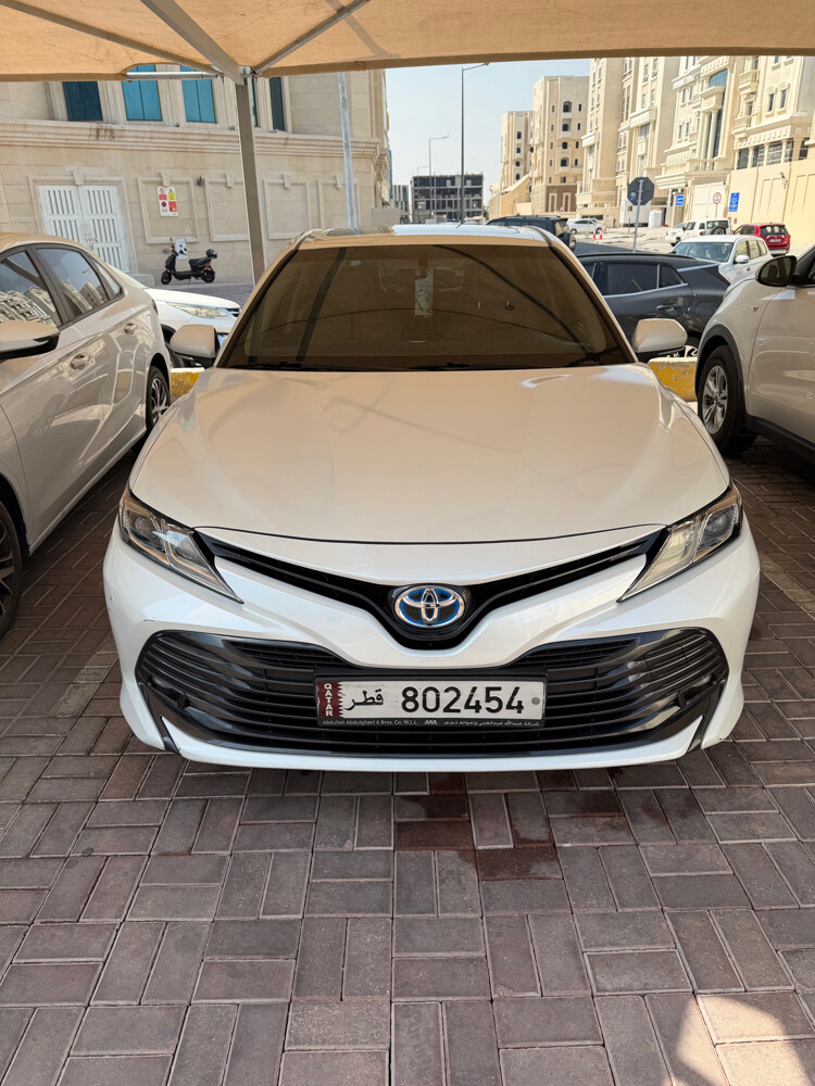 Toyota Camry 2019 Hybrid - 2