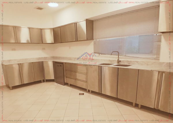 Villa in Al Markhiya - 4