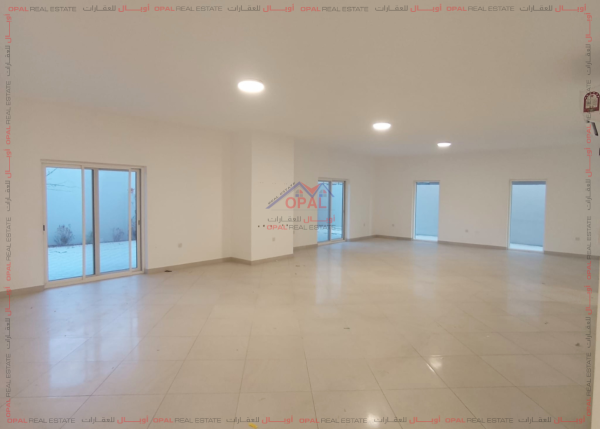 Villa in Al Markhiya - 1