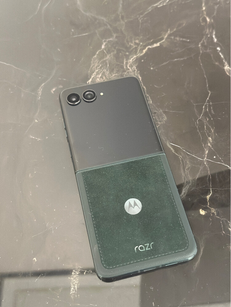 Motorola Razr 60 ultra - 4