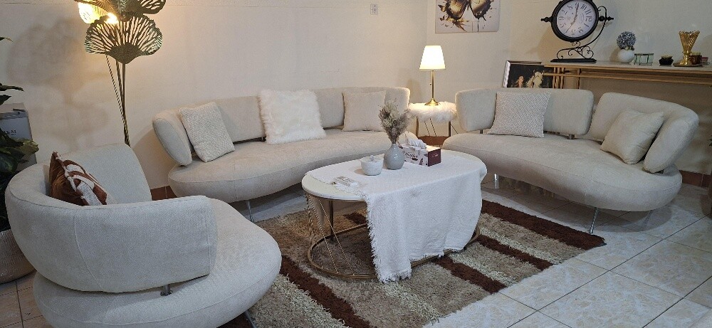 Usde, branded,luxury  six seatar 3+ - 2