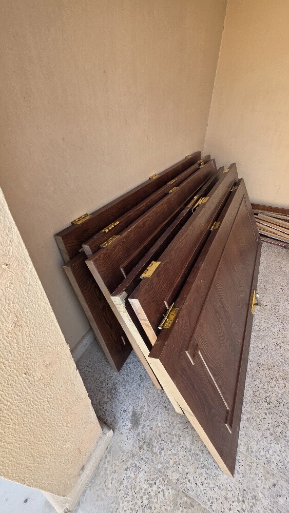 Aluminum and wooden doors - 1