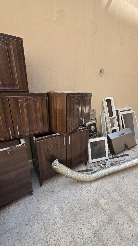 Aluminum and wooden doors - 12