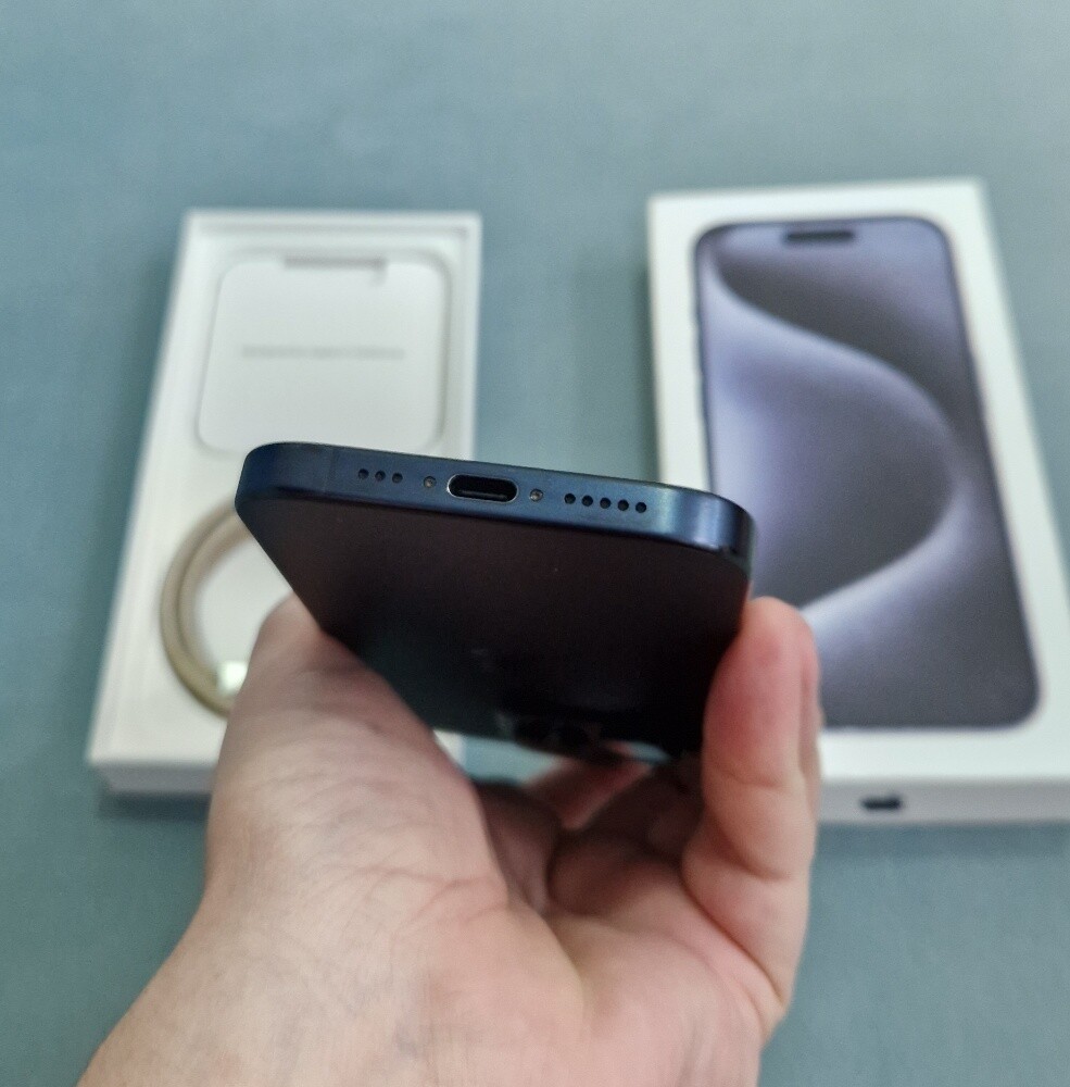 Iphone 15 pro 128GB - 10