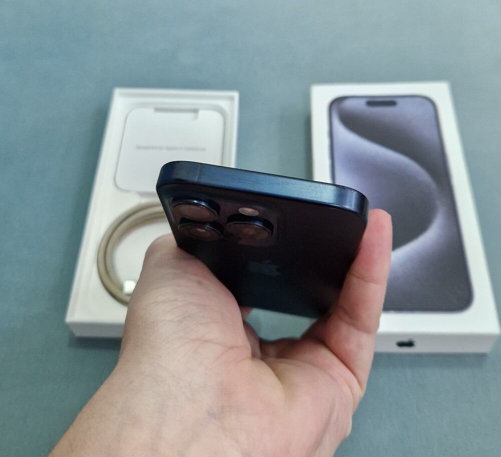 Iphone 15 pro 128GB - 9