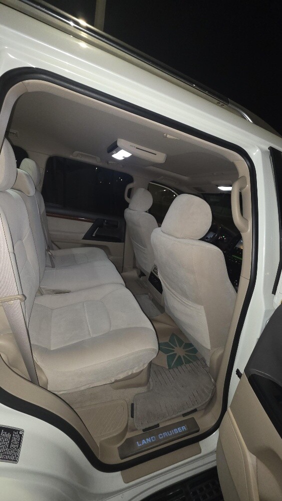 LandCruiser - 20